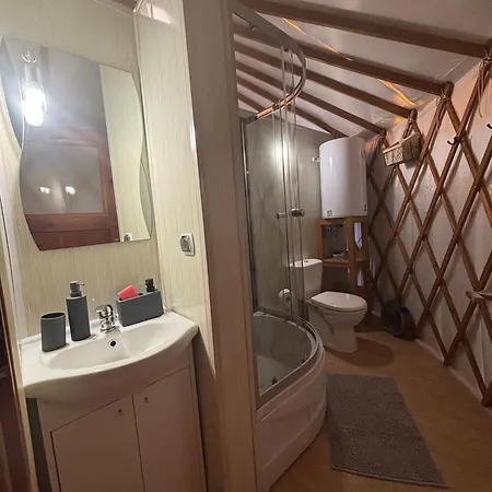 אוהל מפואר Brzozowy Zagajnik *