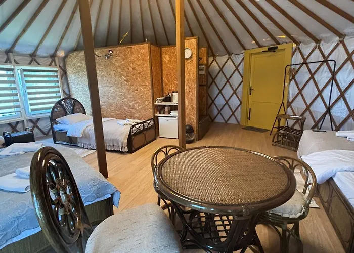 אוהל מפואר Brzozowy Zagajnik אינוואלד